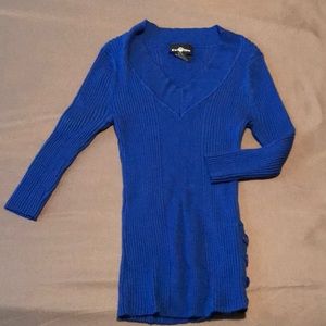 Blue Stretch 3/4 Sleeve Knit shirt